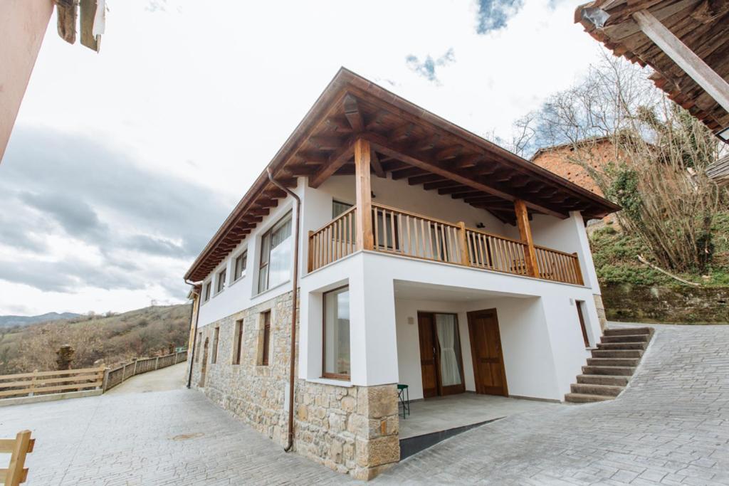 Apartamentos Tiu Enrique 1 กังกัส เด โอนิส ภายนอก รูปภาพ